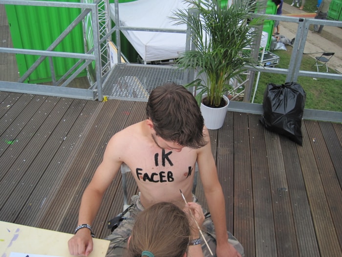 Ik Facebook, dus ik ben